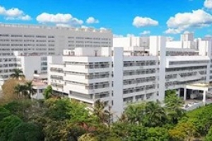 汕頭大學醫學院第一附屬醫院骨科聯合多學科成功救治罕見半骨盆離斷傷